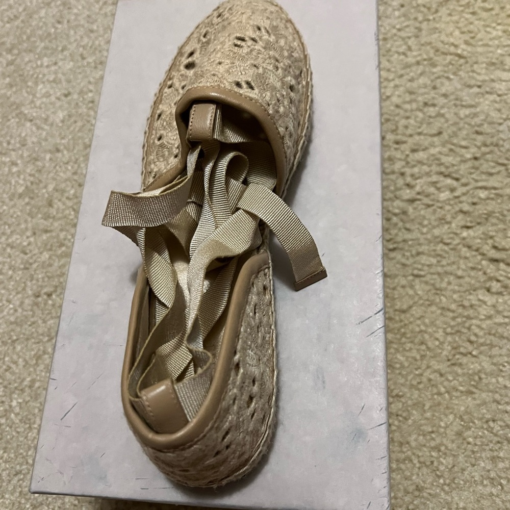 Jimmy Choo spadril/sandal brand new with box and dust bag $350